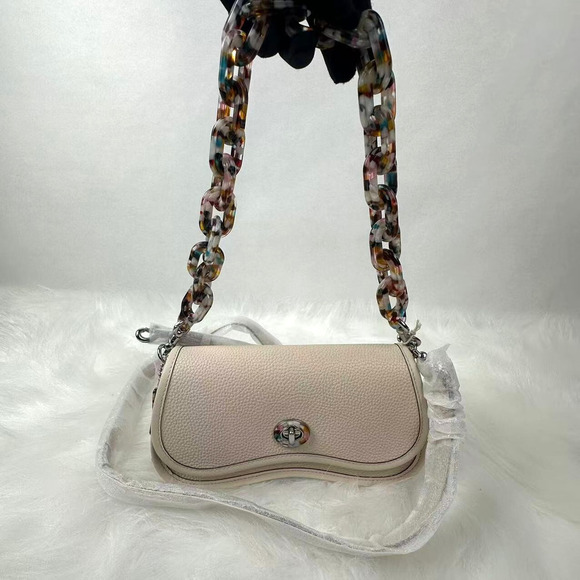 Coach Wavy Dinky Bag Shoulder Crossbody Coachtopia Leather CK113 Cloud Chalk NWT - Picture 1 of 10